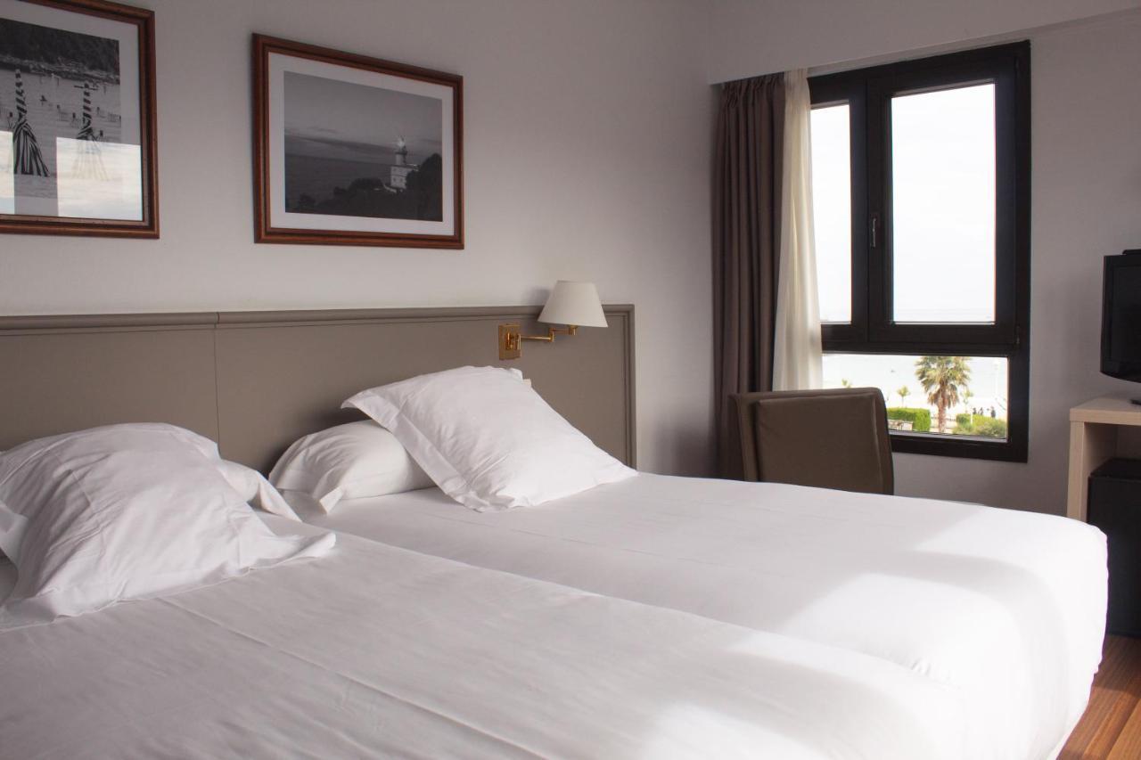 Hotel Ezeiza San Sebastian Exterior photo