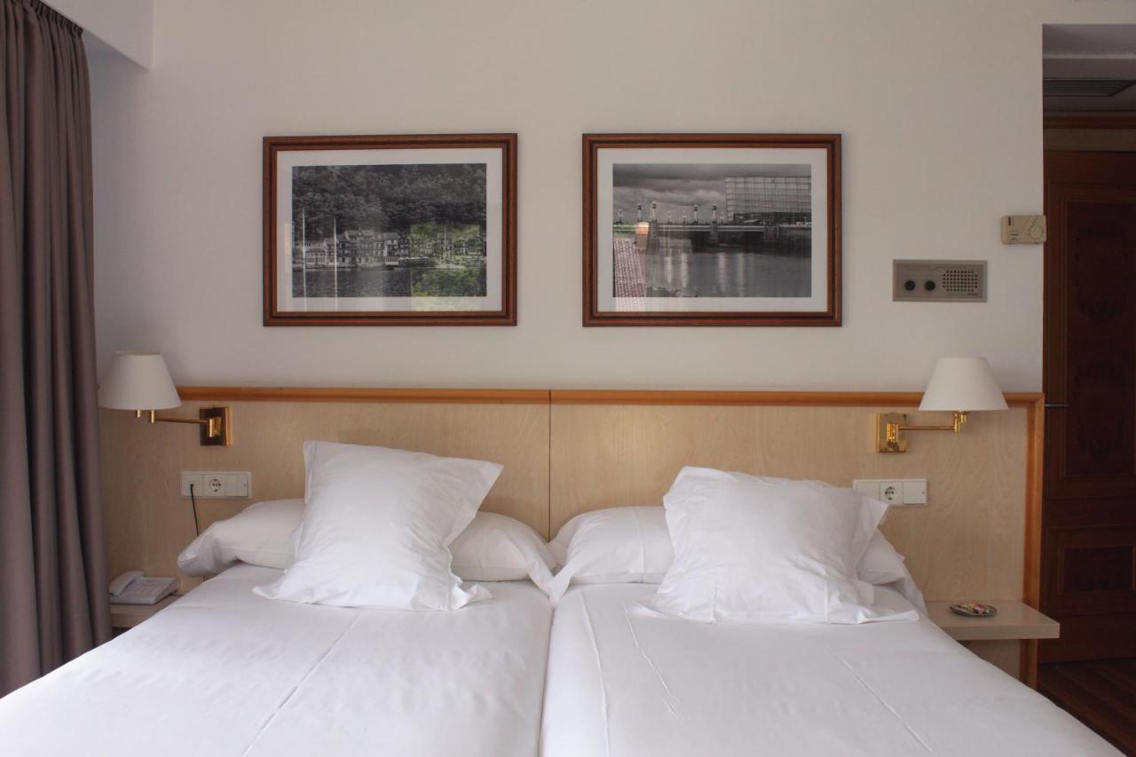 Hotel Ezeiza San Sebastian Exterior photo