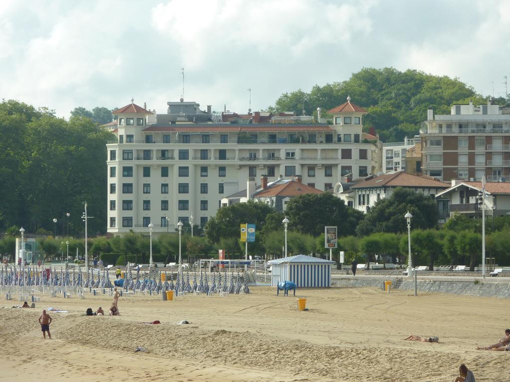 Hotel Ezeiza San Sebastian Exterior photo